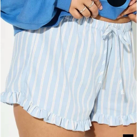 LoveSick Drawstring Ruffle-Hem Short - Picture 1 of 5